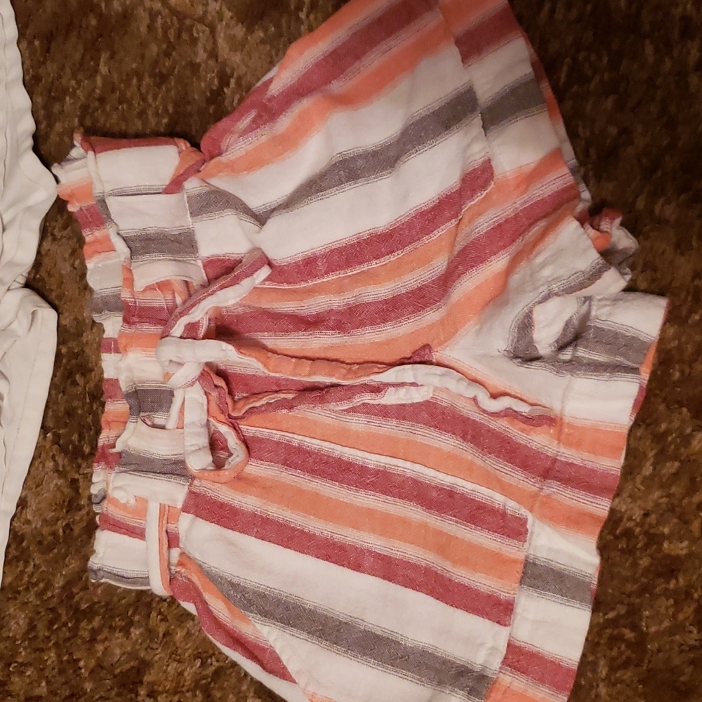 Indigo Rain dressy shorts size small